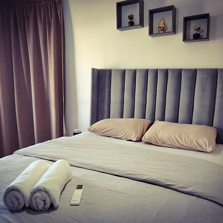 Moderne Appartement Au Plein Centre-Ville En Face Hilton & La Gare De Train Tgv Avec Climatisation Танжер Екстер'єр фото