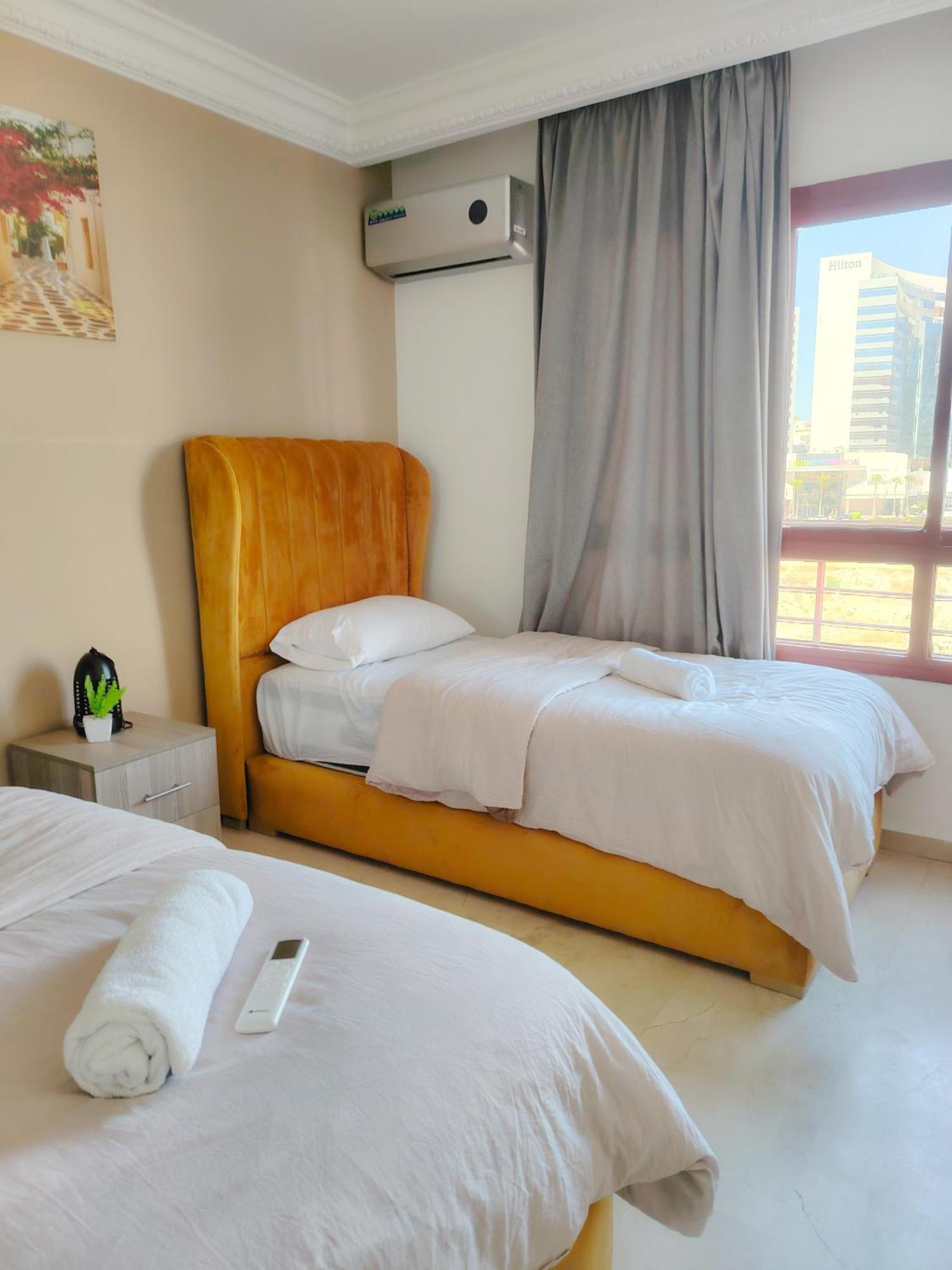 Moderne Appartement Au Plein Centre-Ville En Face Hilton & La Gare De Train Tgv Avec Climatisation Танжер Екстер'єр фото