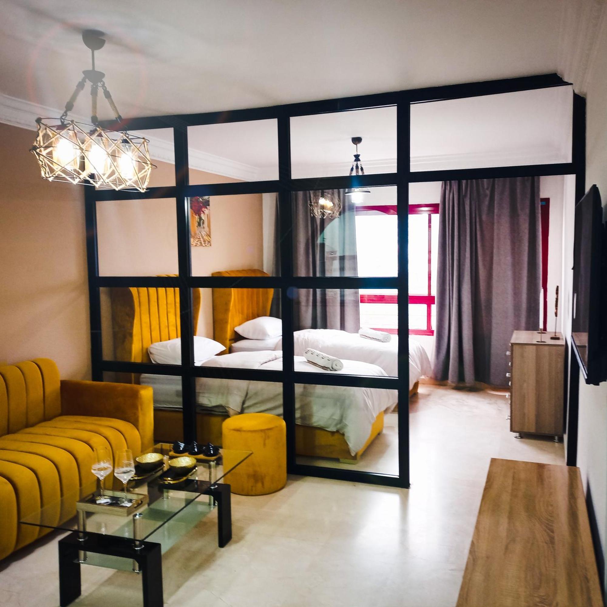 Moderne Appartement Au Plein Centre-Ville En Face Hilton & La Gare De Train Tgv Avec Climatisation Танжер Екстер'єр фото